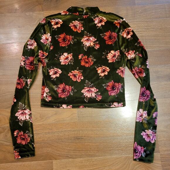 Forever 21, M | High Neck Long Sleeve Velvet Crop Top Olive Blush Colored - Picture 3 of 6